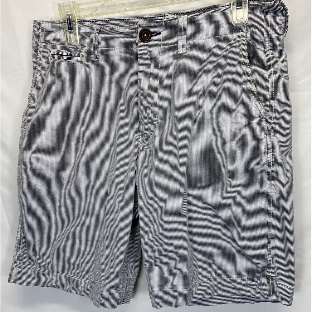 American Eagle Blue/White Stripe Bermuda Shorts Men's 30 casual classic RN54485